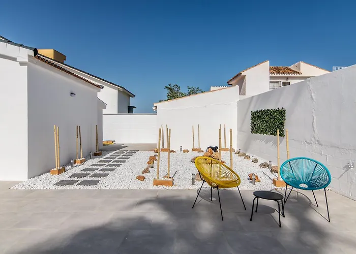Palm Tree Villa 5 Bdr Pool & Bbq