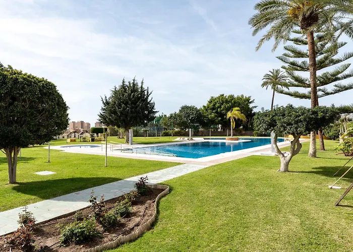 Malagasuite Glow Studio & Pool Torremolinos