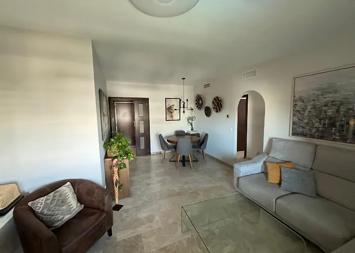 Apartamento Con Piscina En Torremolinos Playamar