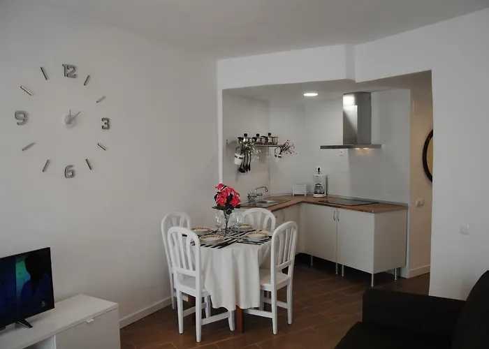 Apartamento Cerca De La Playa Y Campo De Golf Con Piscina