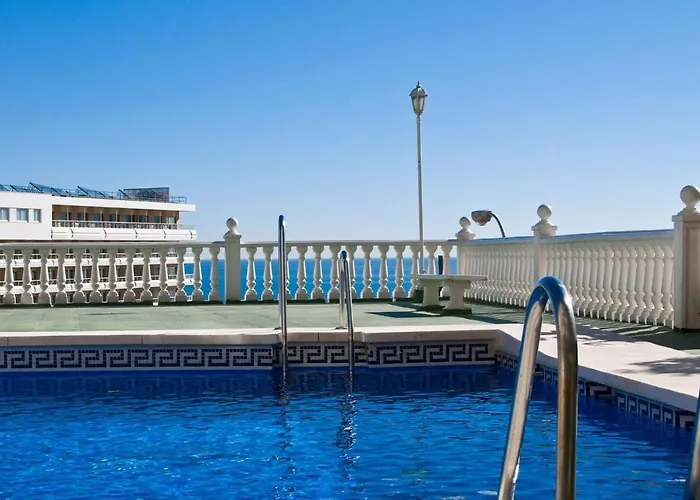 Stunning Studio.Seaview With Balcony And Pool.