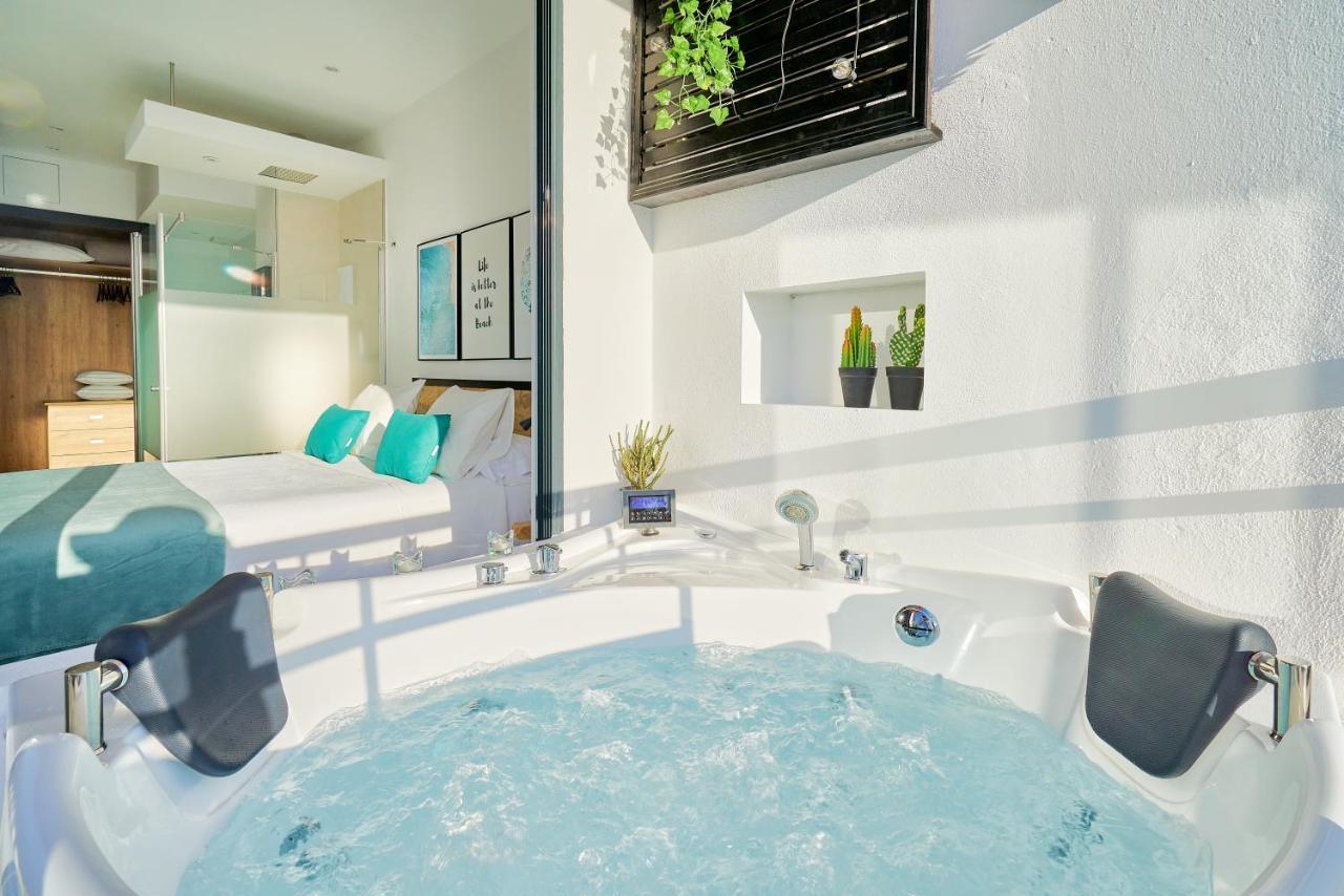 Del Mar Luxury With Jacuzzi Apartment