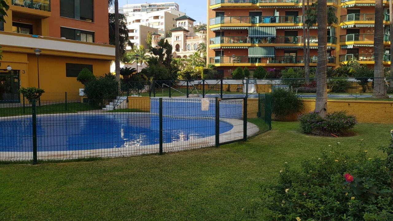 Impresionante Primera Linea De Playa, Bajondillo * Torremolinos