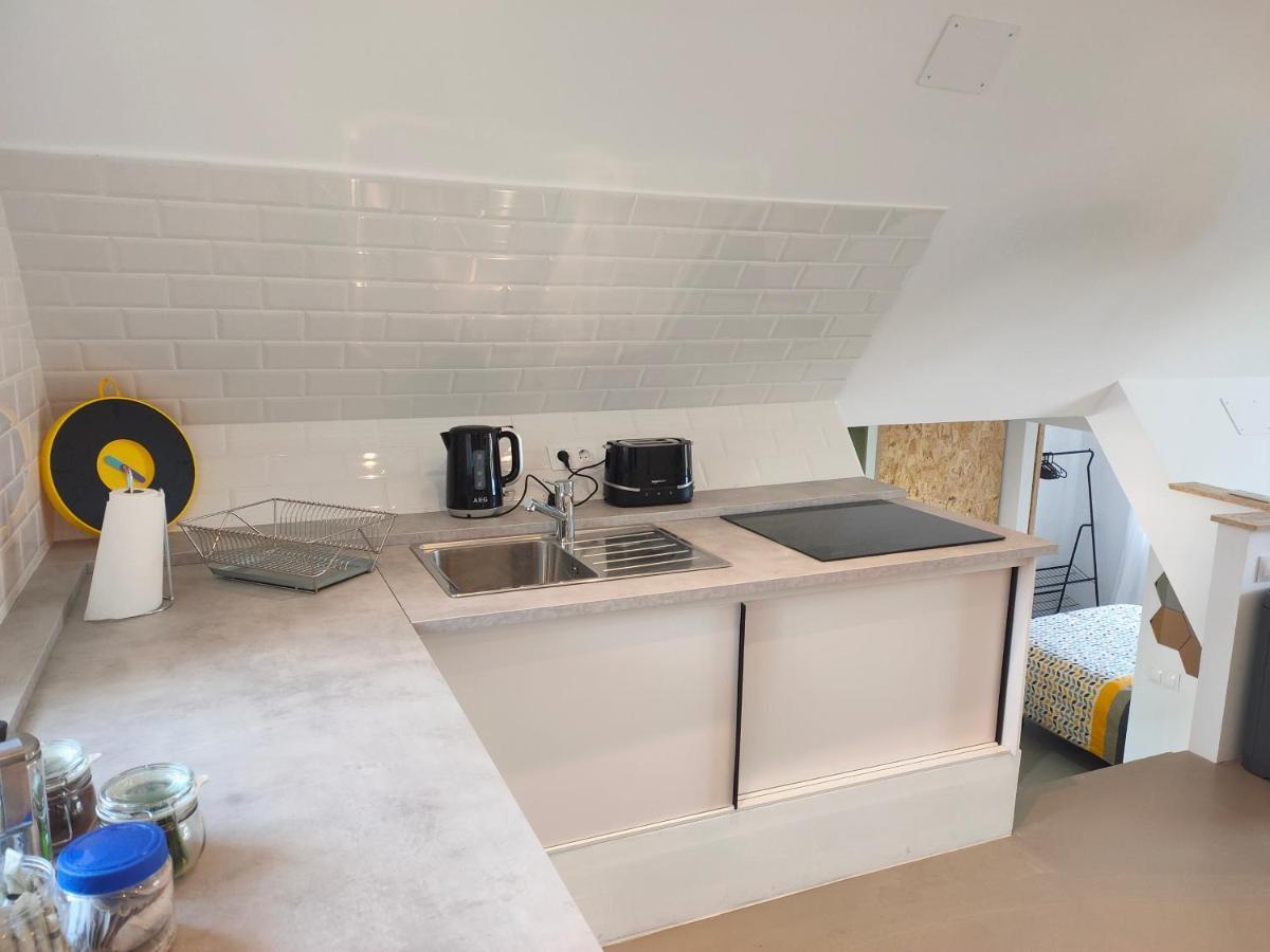 Apartment Hexagon By Namaste Elite