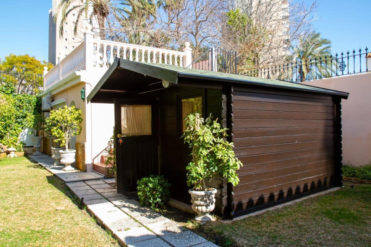 Fantastic 5 Mins Away From The By Easybnb