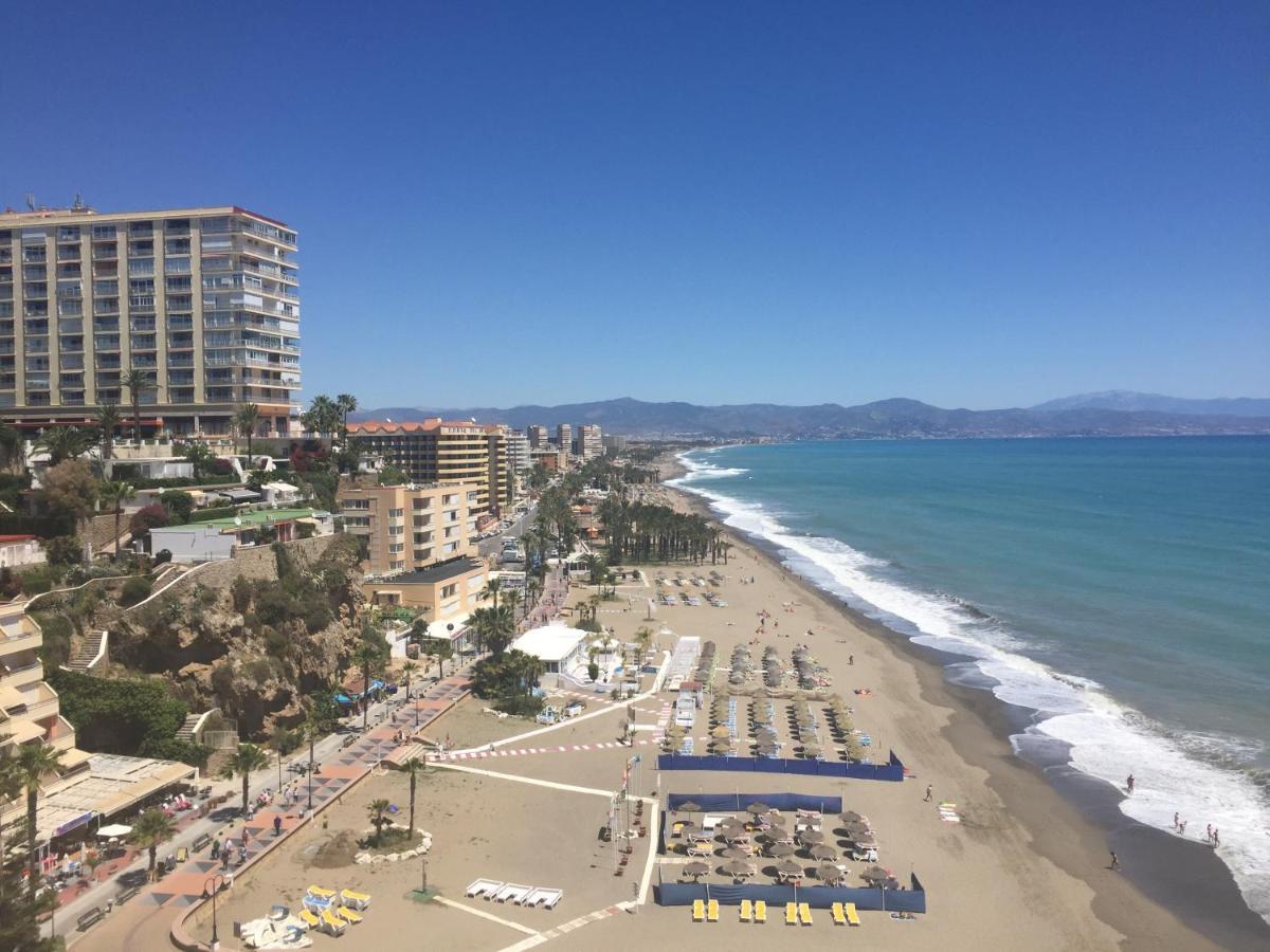 Apartamento Precioso ático Con Terraza En Plaza De Andalucia Torremolinos