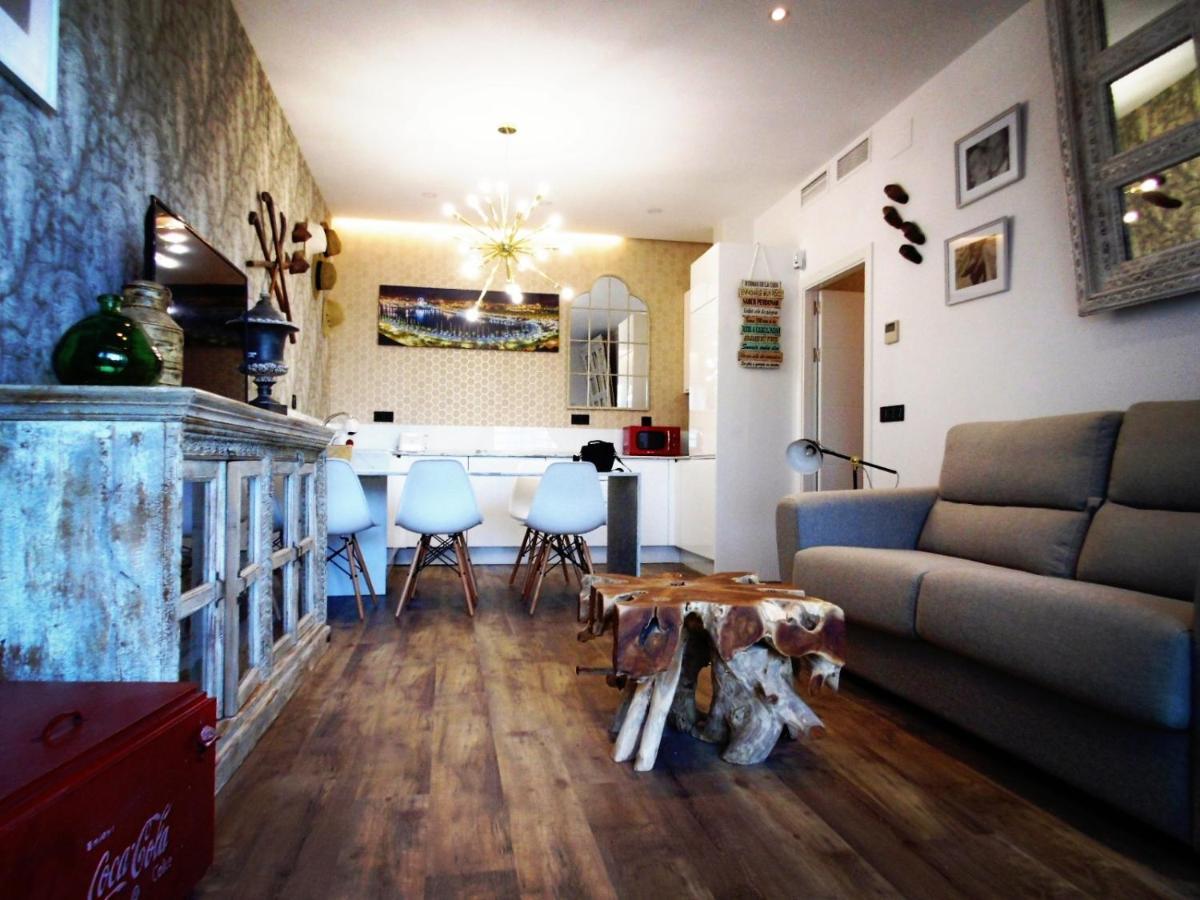 Lola Y Manuela: Beachfront Oasis With Sea-view Terrace Apartment *