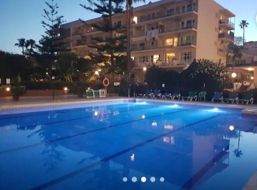 Casa María Carihuela Park Palace *