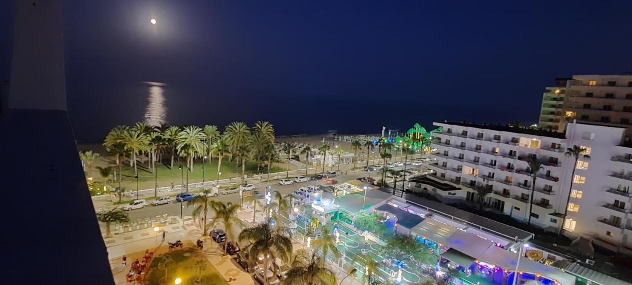 Impresionante Primera Linea De Playa, Bajondillo Apartment