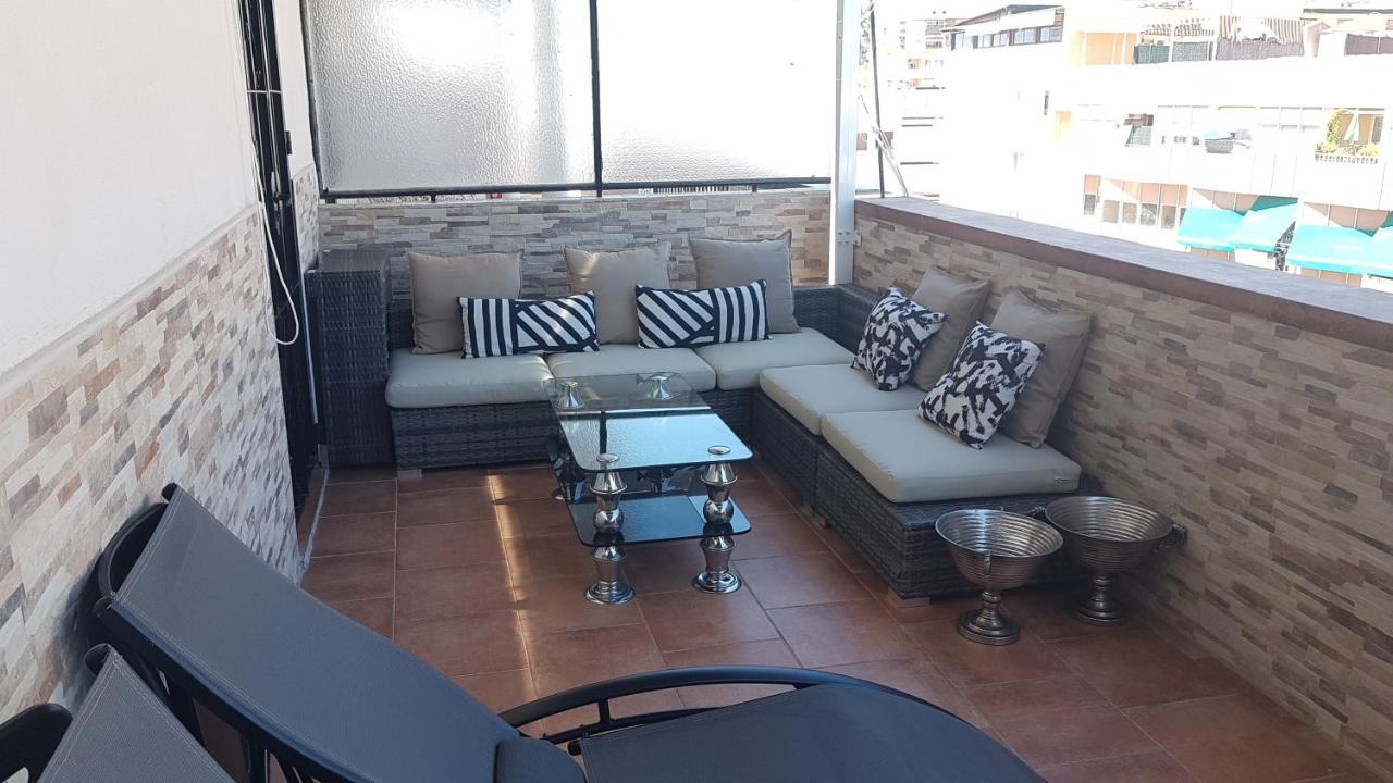 Precioso ático Con Terraza En Plaza De Andalucia *