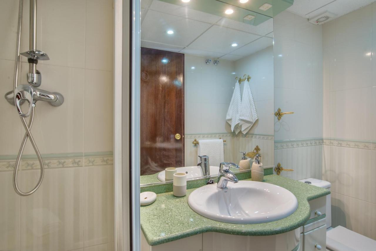 Aloha Amazing Sea Views At Carihuela Torremolinos