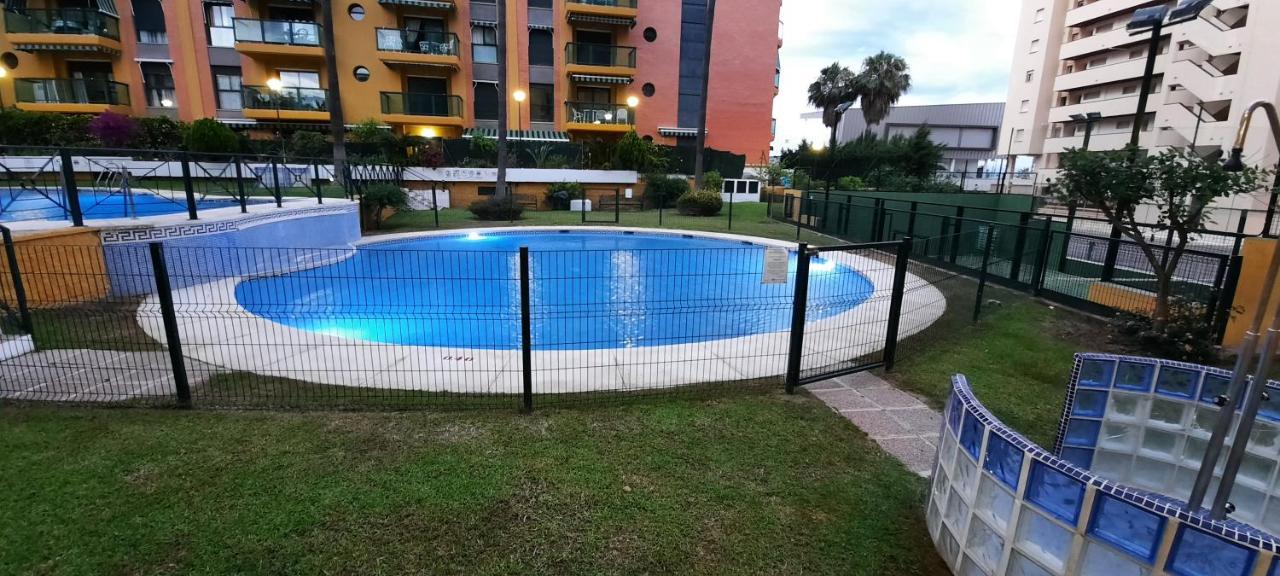 Impresionante Primera Linea De Playa, Bajondillo Apartment Torremolinos