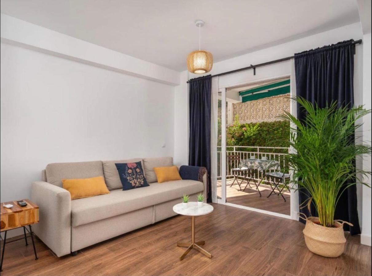 Bonito Apartamento En La Carihuela