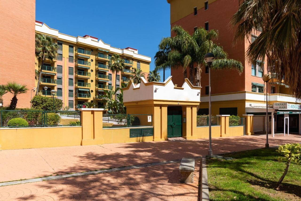 Residencial Bajondillo Apartment