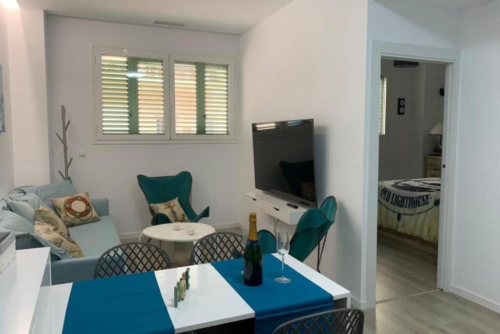 Paseo De La Carihuela Apartment