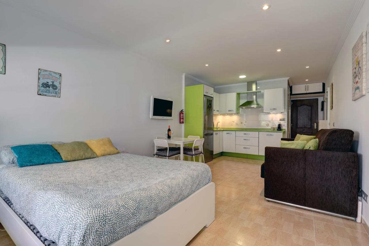 071 - Beachside Studio Perfect For A Family Getaway Apartment *