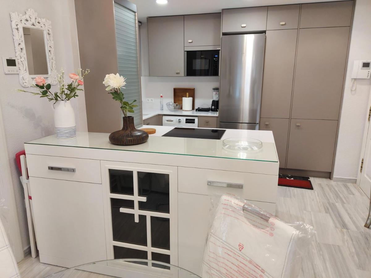 Rent4 Malaga Bajondillo Playa Ii * Torremolinos