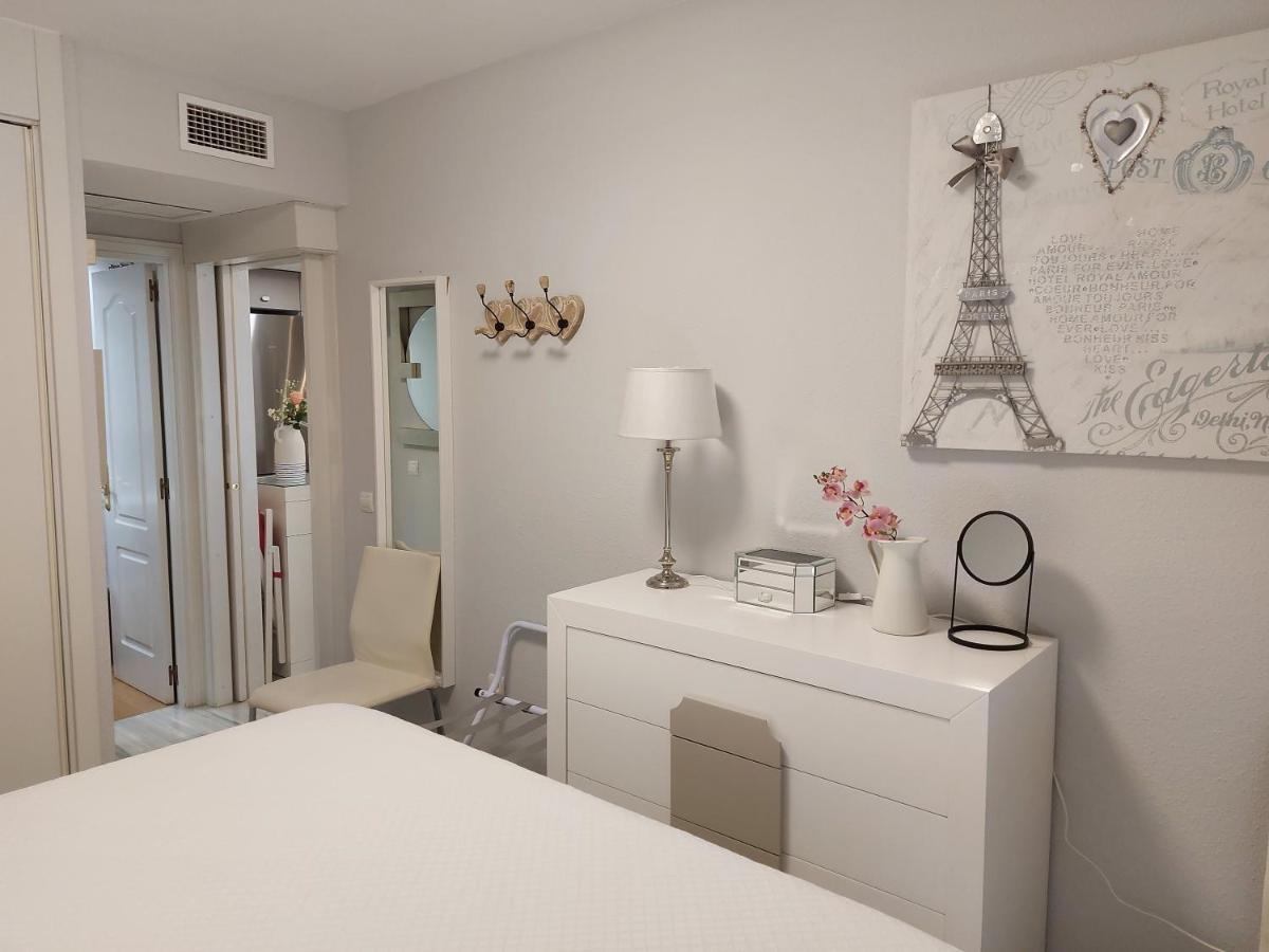 Rent4 Malaga Bajondillo Playa Ii *