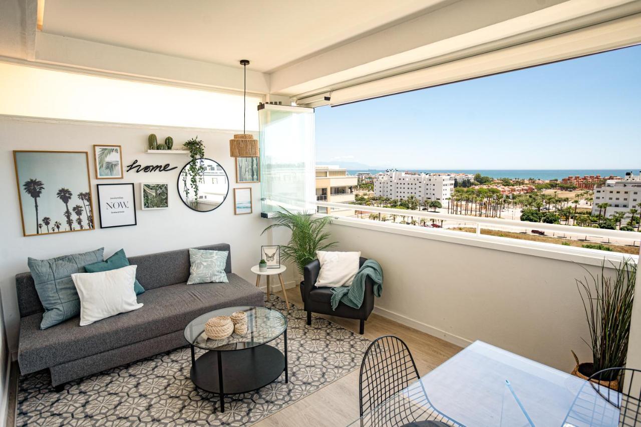 Beautiful With 2 Terraces, Pool & Appartement