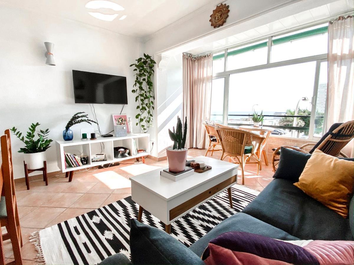 Excellent City Break Centre With Sea View