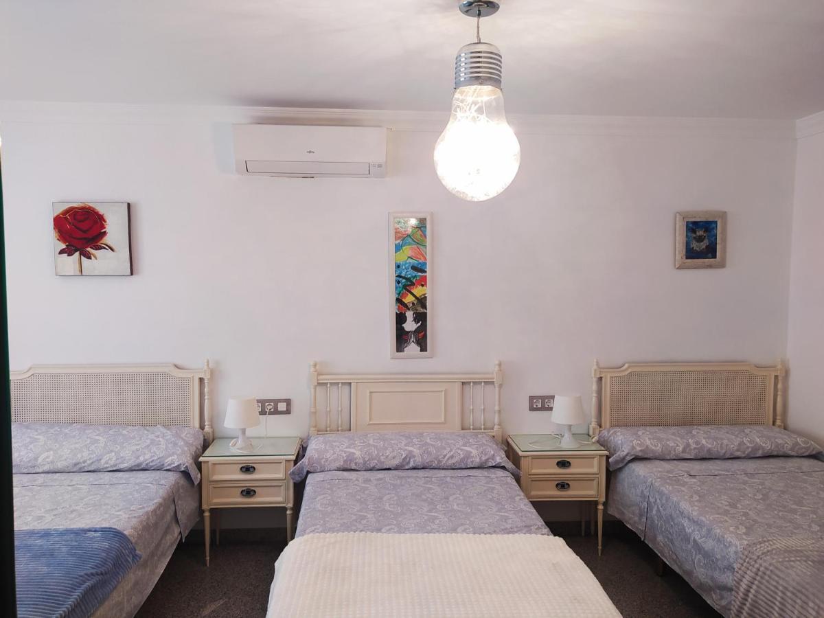 Apartment La Carihuela, 1ª Linea, Playa, Fire Stick Amazon, Parking, 2 Dorm, 5 Pers Torremolinos