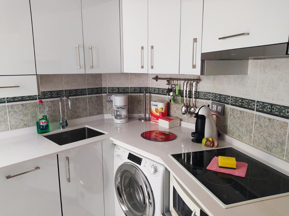 La Carihuela, 1ª Linea, Playa, Fire Stick Amazon, Parking, 2 Dorm, 5 Pers *