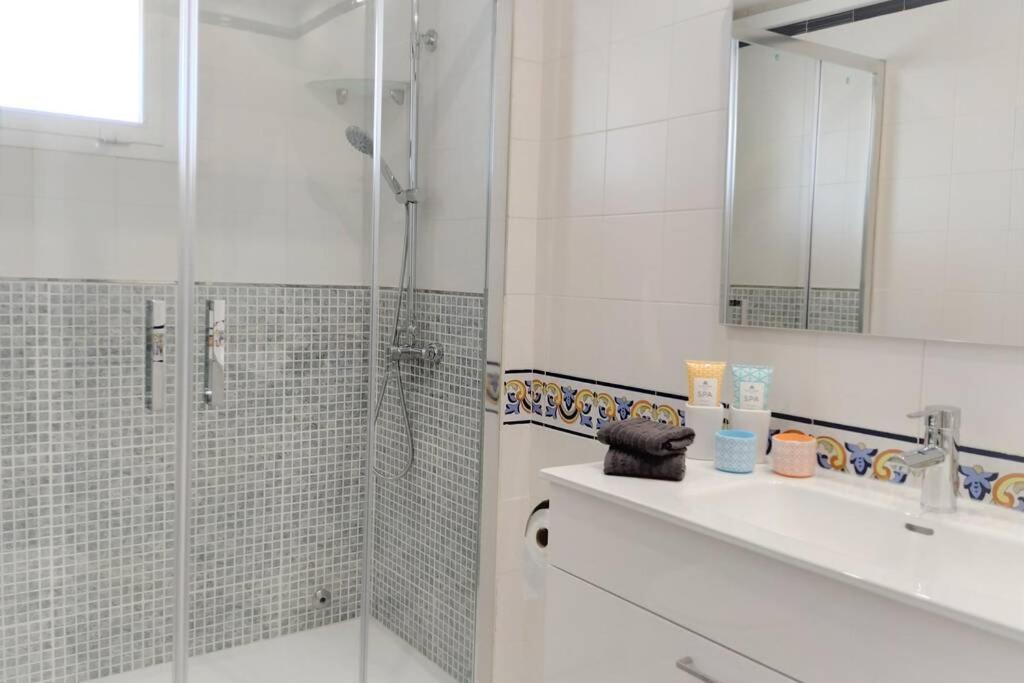 Dona Carlota Gardens, Sea Views, Pool, Restaurant Appartement