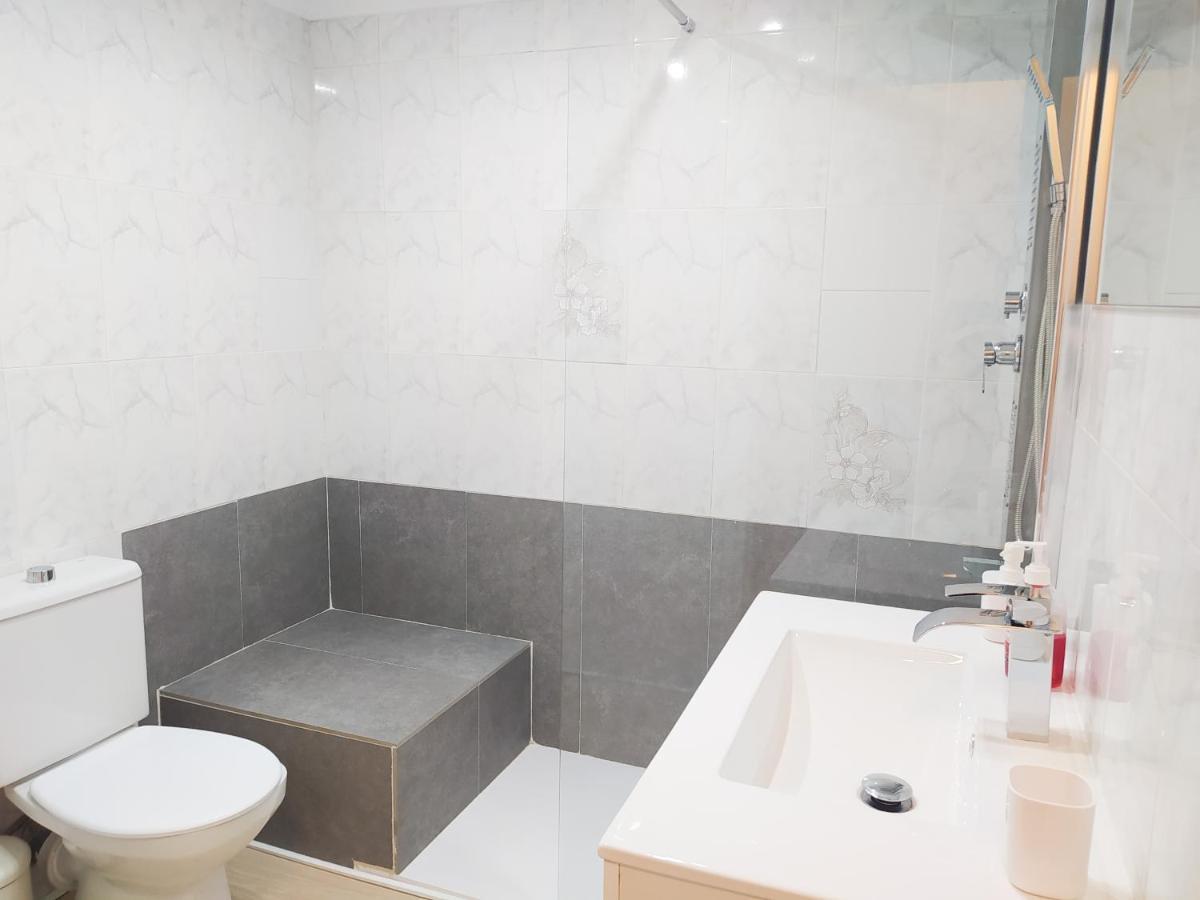 Recien Reformado, Piscinas, Fire Stick Amazon, Wifi, Terraza Apartment