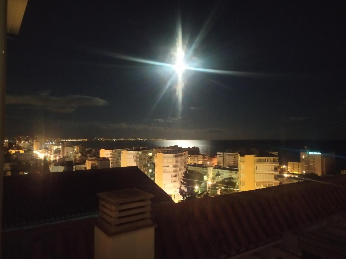 Carihuela La Luna Sun & Beach Apartment