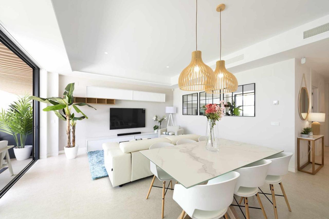 Espectacular Bajo Con Jardin En 1ª Linea De Playa Apartment
