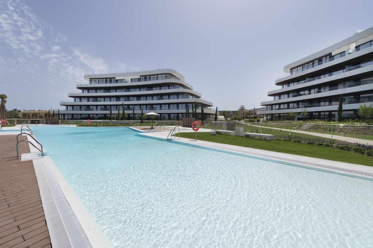 Espectacular Bajo Con Jardin En 1ª Linea De Playa Apartment *