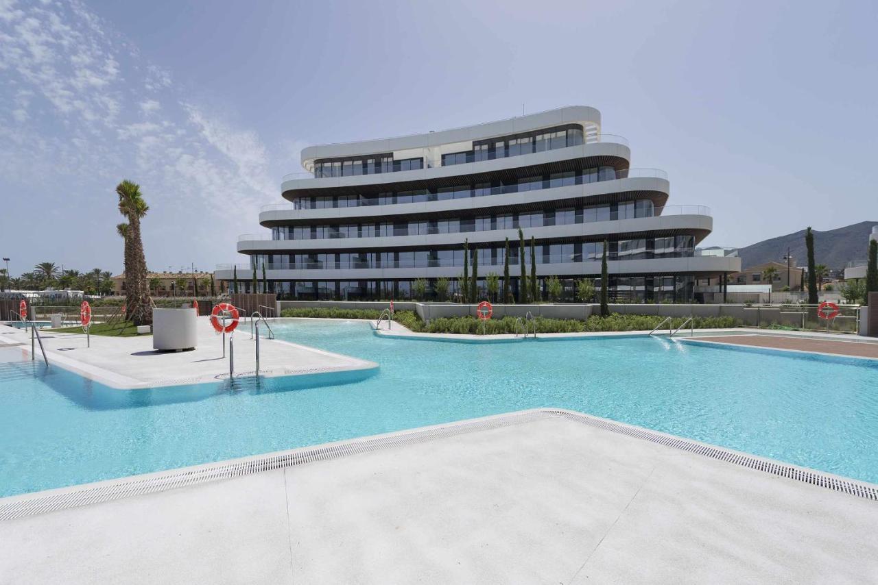 Apartment Espectacular Bajo Con Jardin En 1ª Linea De Playa Torremolinos