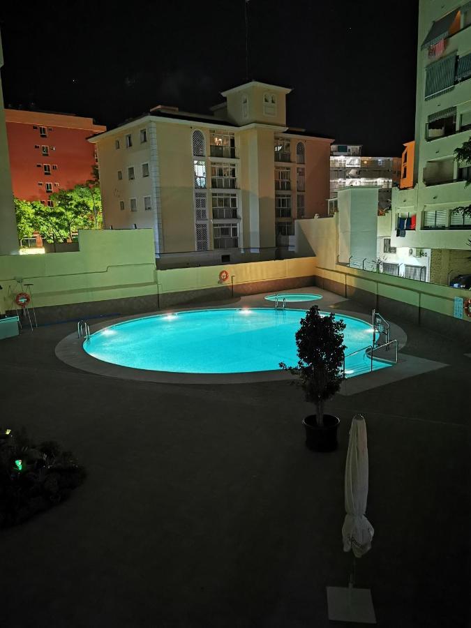 Blue Ocean Apartment *