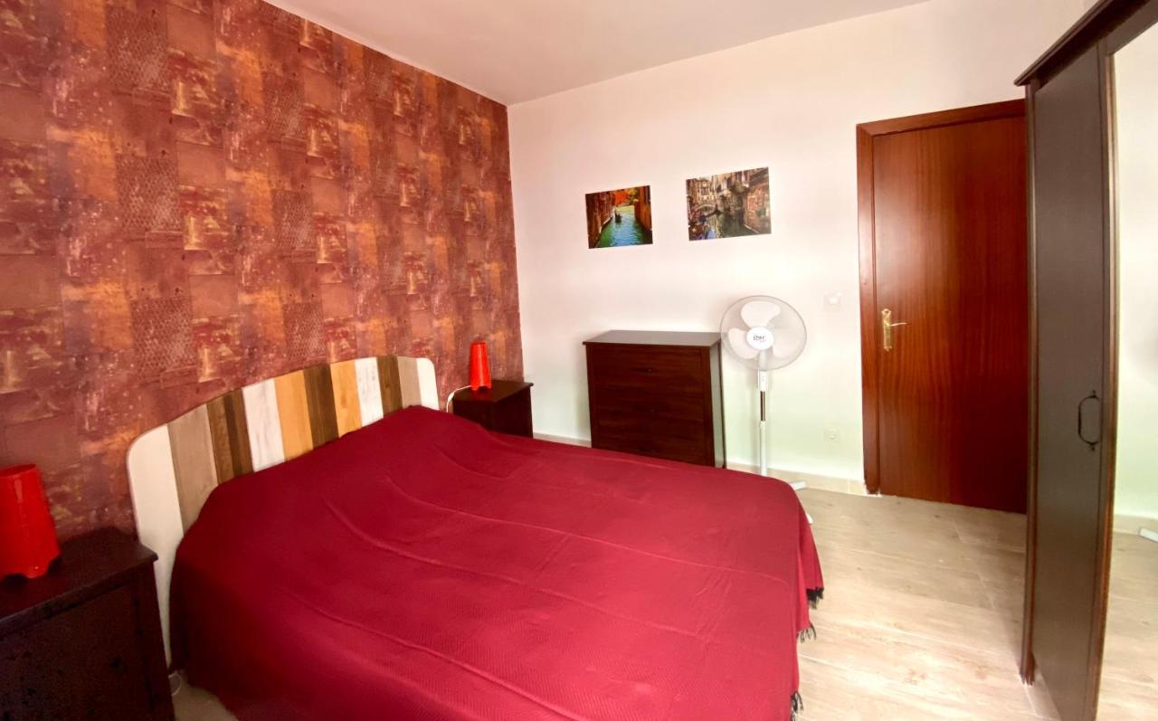 Chalet Town House With Patio In Quiet Residential Area 10 Min From Torremolinos
