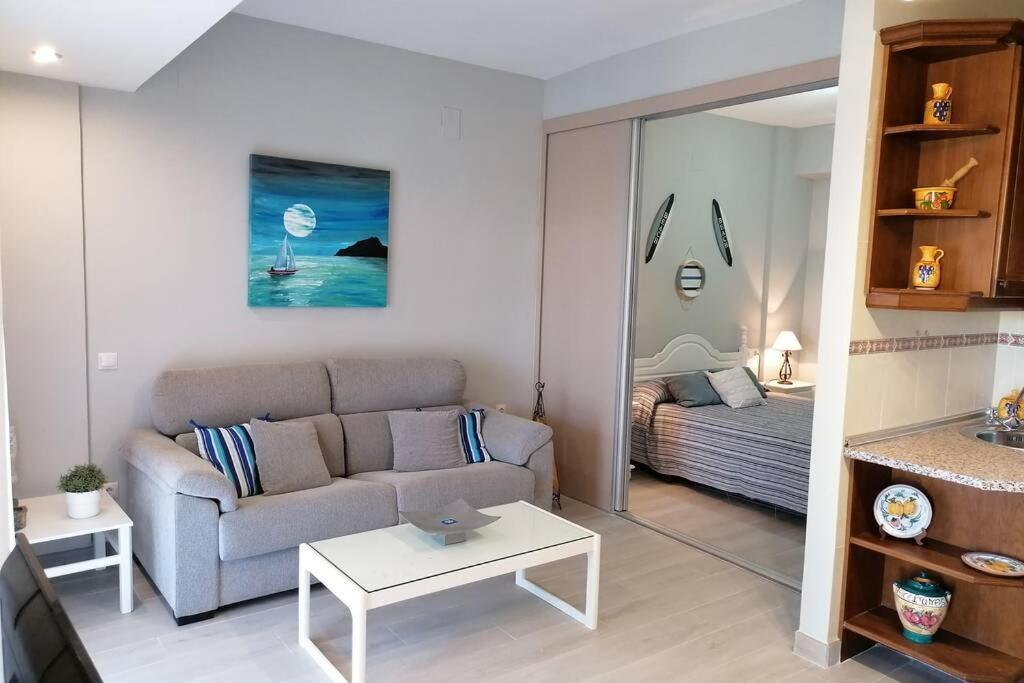 Apartment 42 Eurosol, A 5 Min Carihuela *