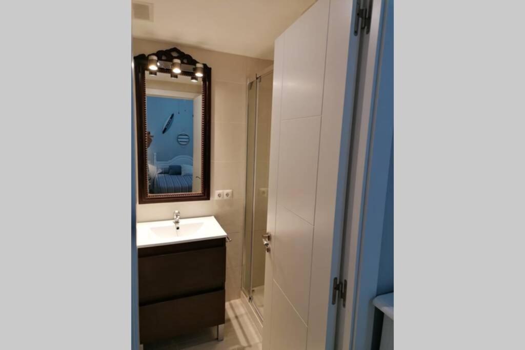 42 Eurosol, A 5 Min Carihuela Apartment Torremolinos