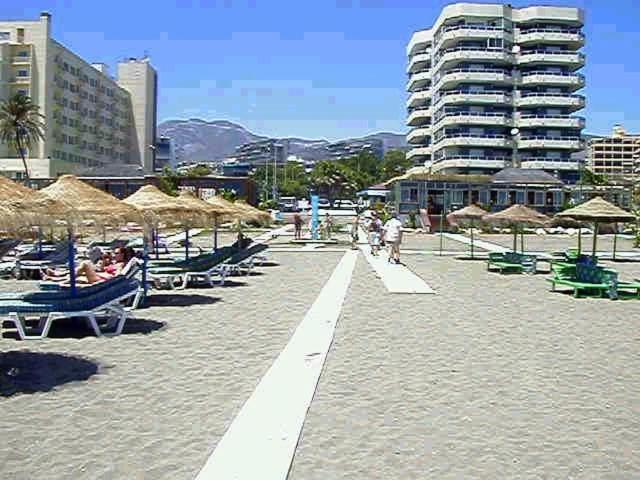 42 Eurosol, A 5 Min Carihuela Apartment
