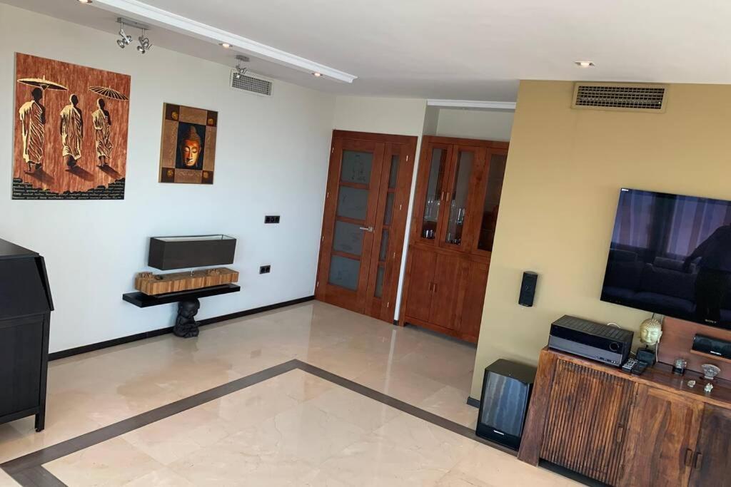 Maravilloso Piso En Torremolinos, Costa Del Sol *