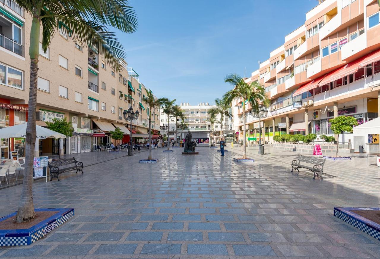 Luminoso Y Moderno Estudio Plaza Andalucia Appartement