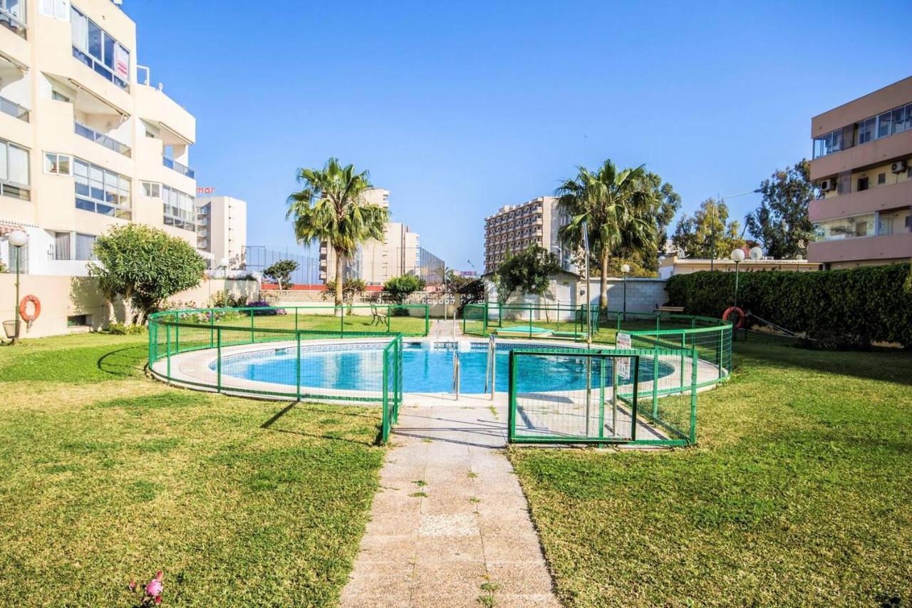 Seaside Serenity: With Pool And Views Apartment Torremolinos
