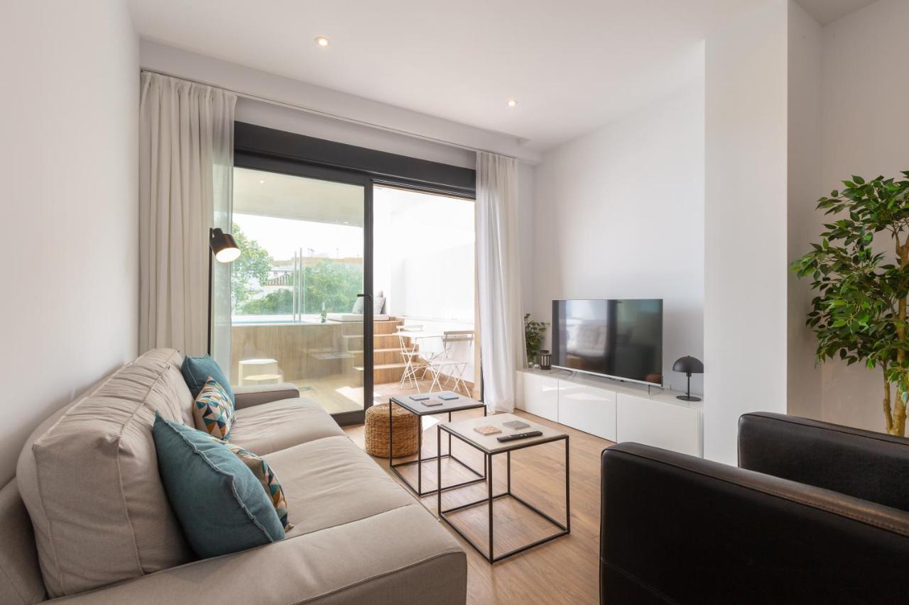 Terraza Del Mar: Apartamento Con Terraza Y Piscina * Torremolinos