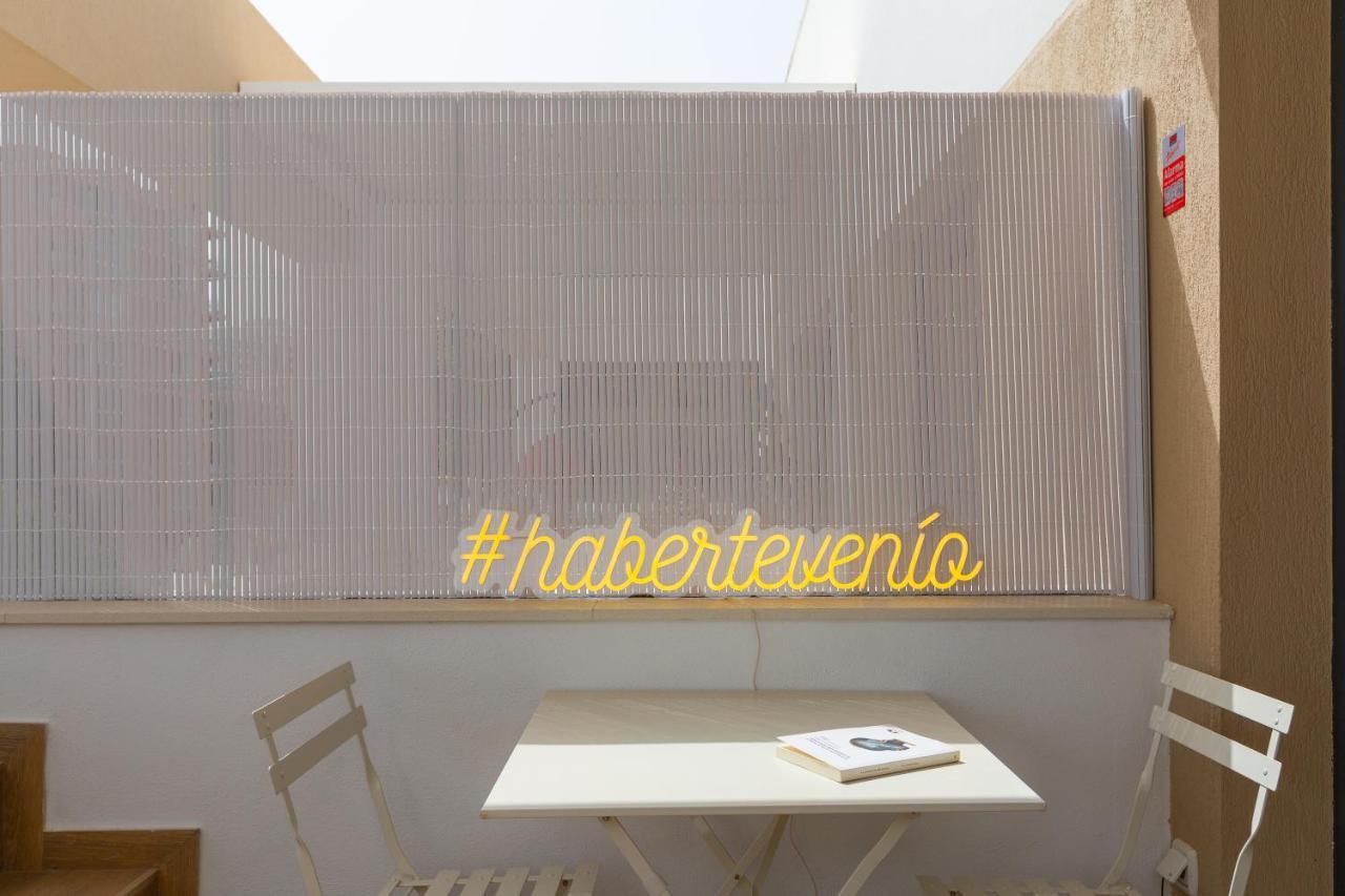 Terraza Del Mar: Apartamento Con Terraza Y Piscina Apartment *