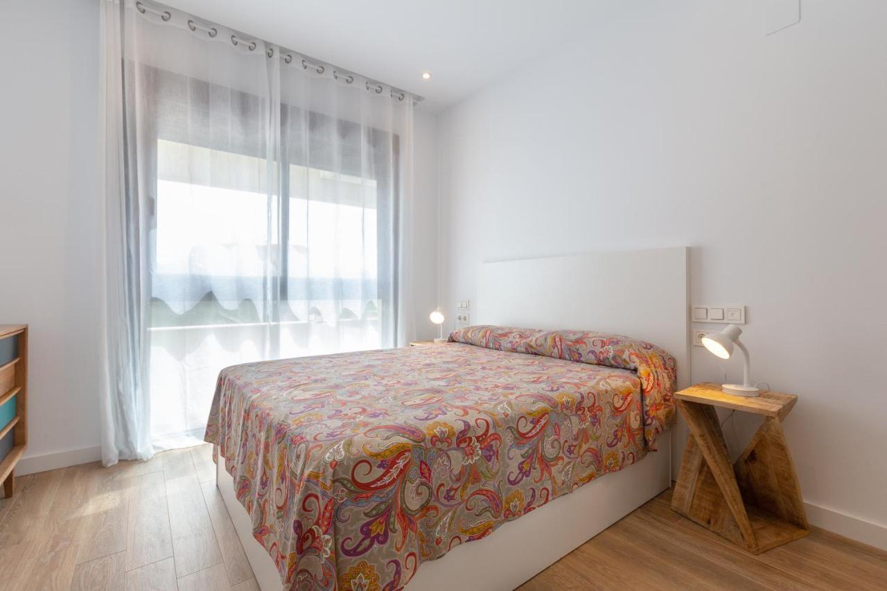 Terraza Del Mar: Apartamento Con Terraza Y Piscina Apartment *