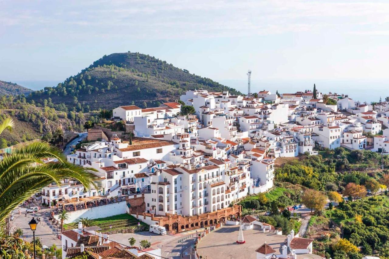 La Carihuela Ethnic