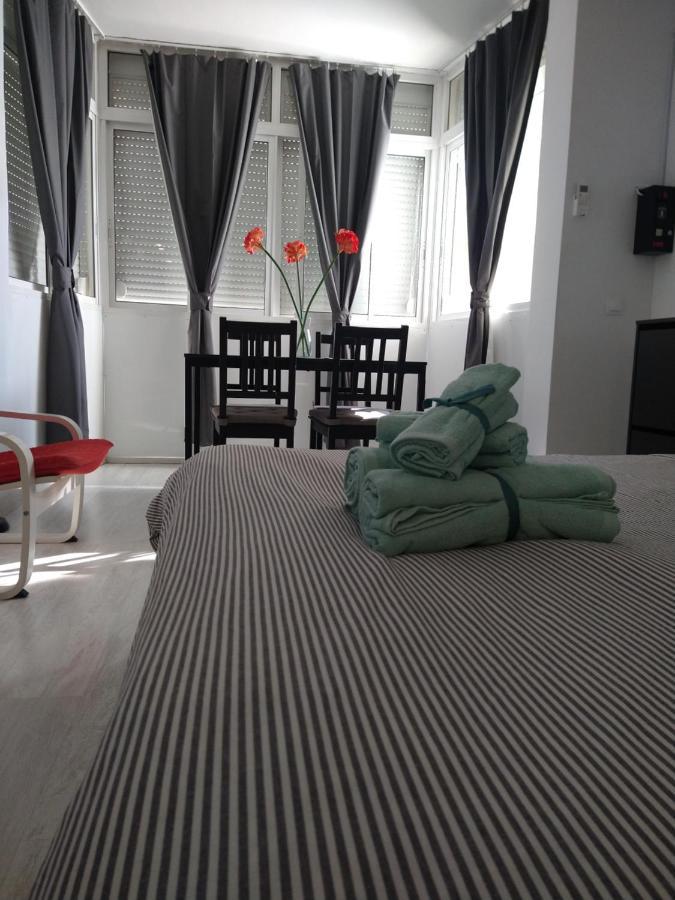 Amplio Estudio,vista Mar Y Montana, A Pasos Del Centro Torremolinos