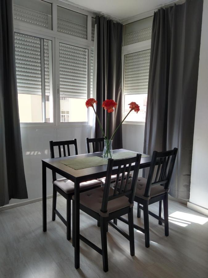 Apartment Amplio Estudio,vista Mar Y Montana, A Pasos Del Centro Torremolinos