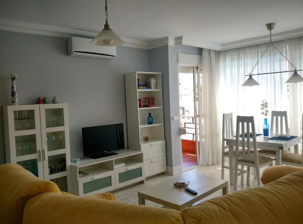 Apartamento Cristal, Céntrico, Luminoso, Amplio, 3