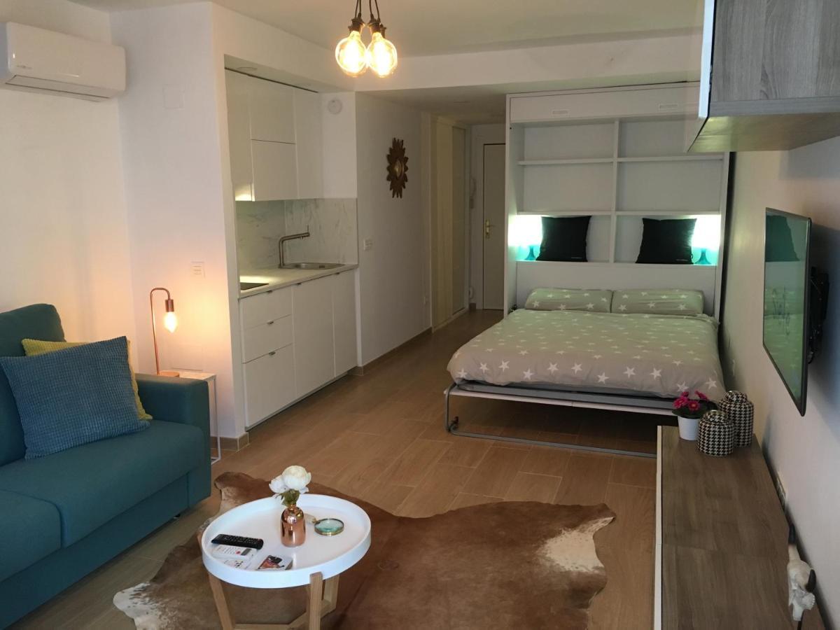 La Roca Chica First Line Bajondillo & Cosy Apartamento Torremolinos