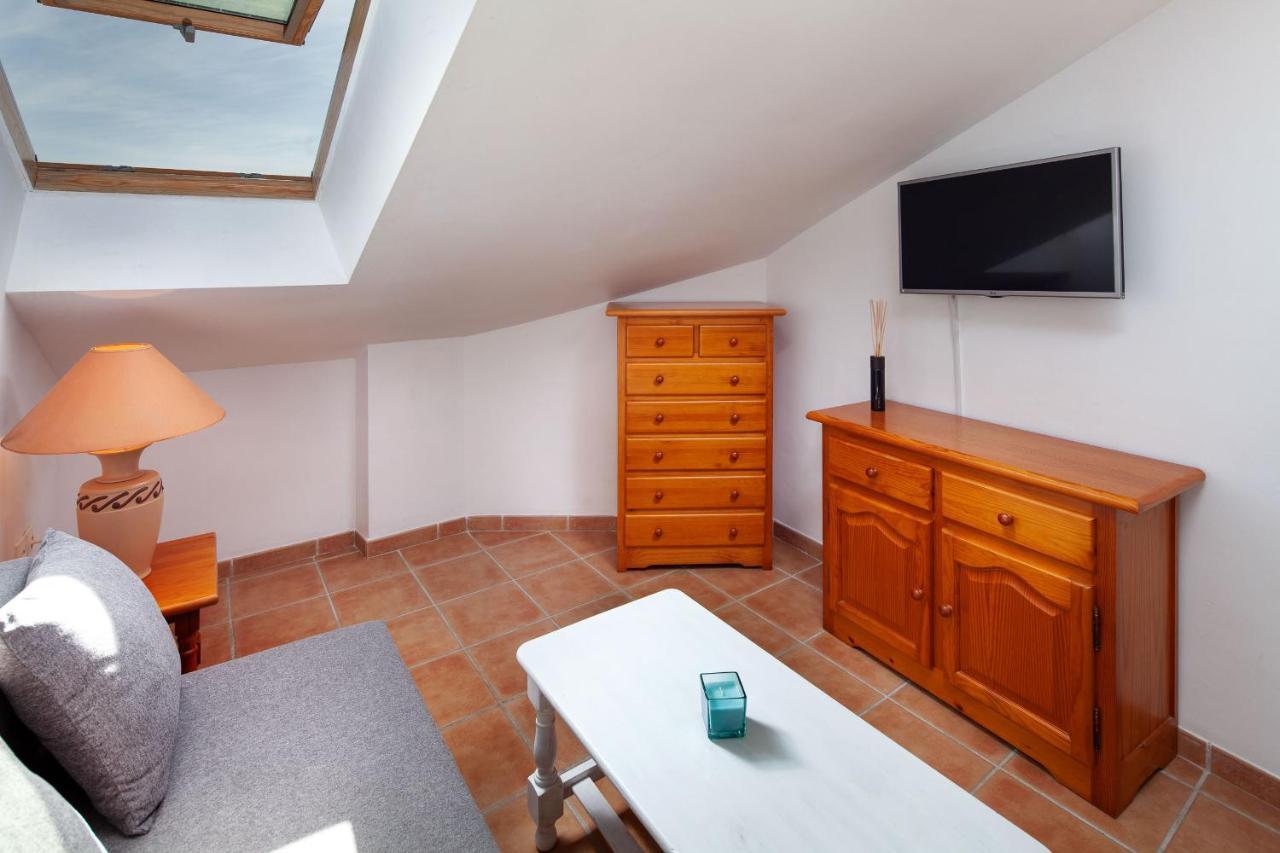 Apartamento 3b En Carihuela Junto A La Playa *