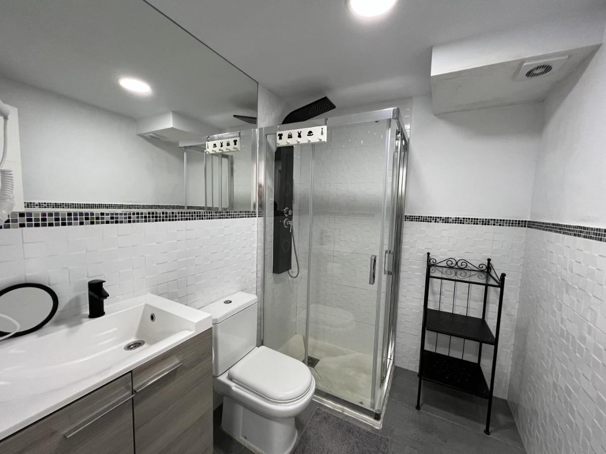 Apartment Modern Royal House In Carihuela Carmen Torremolinos